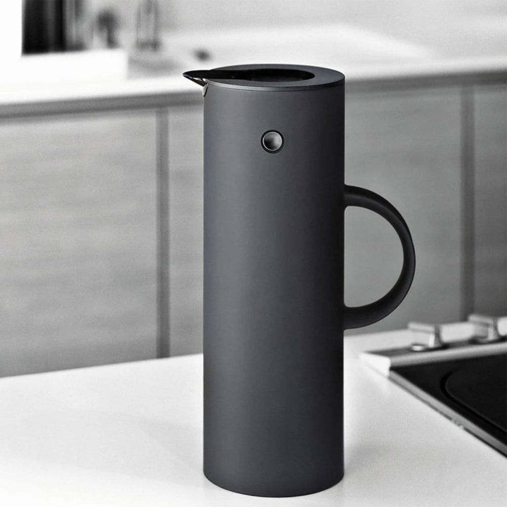 Stelton replica em77 vacuum jug in black